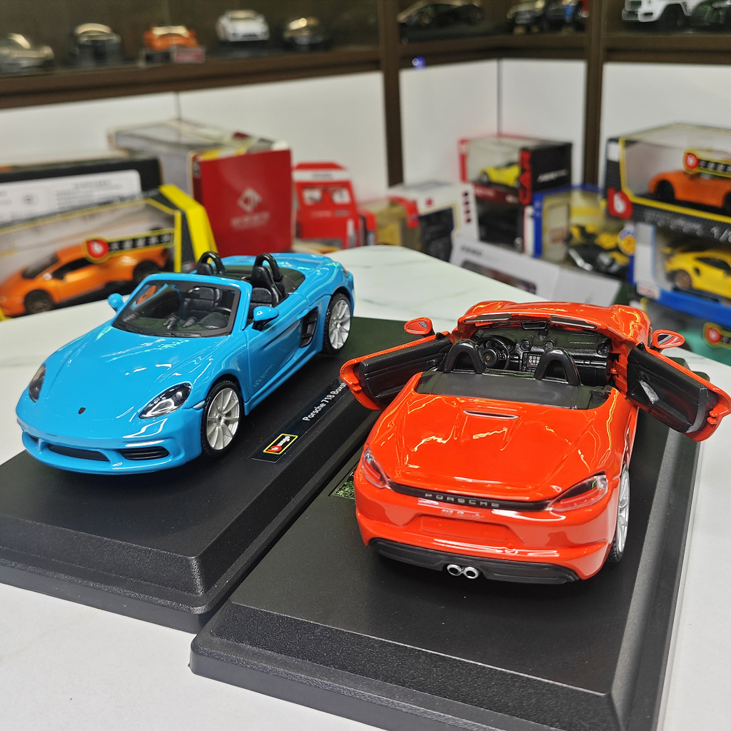 Mô hình xe ô tô kim loại Porsche 718 Boxster tỉ lệ 1:24 hãng Burago 2 màu