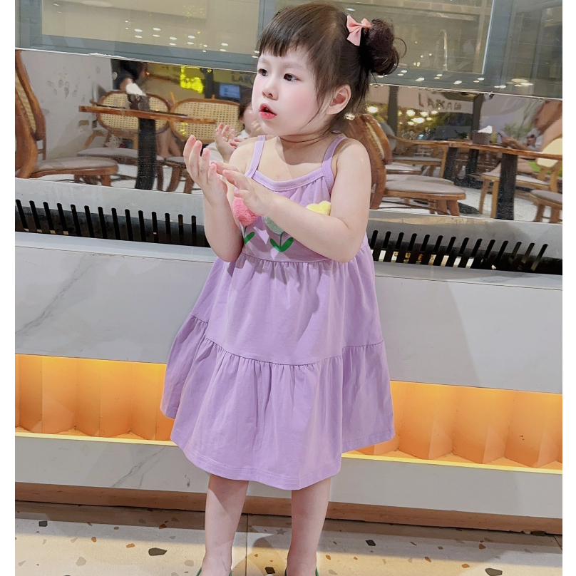 Váy bé gái 2 dây đính tim cho bé yêu