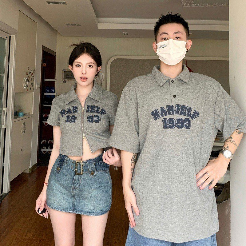 Áo polo đôi nam nữ mùa hè form rộng in chữ croptop kéo khoá cực xịn hàng Quảng Châu C104