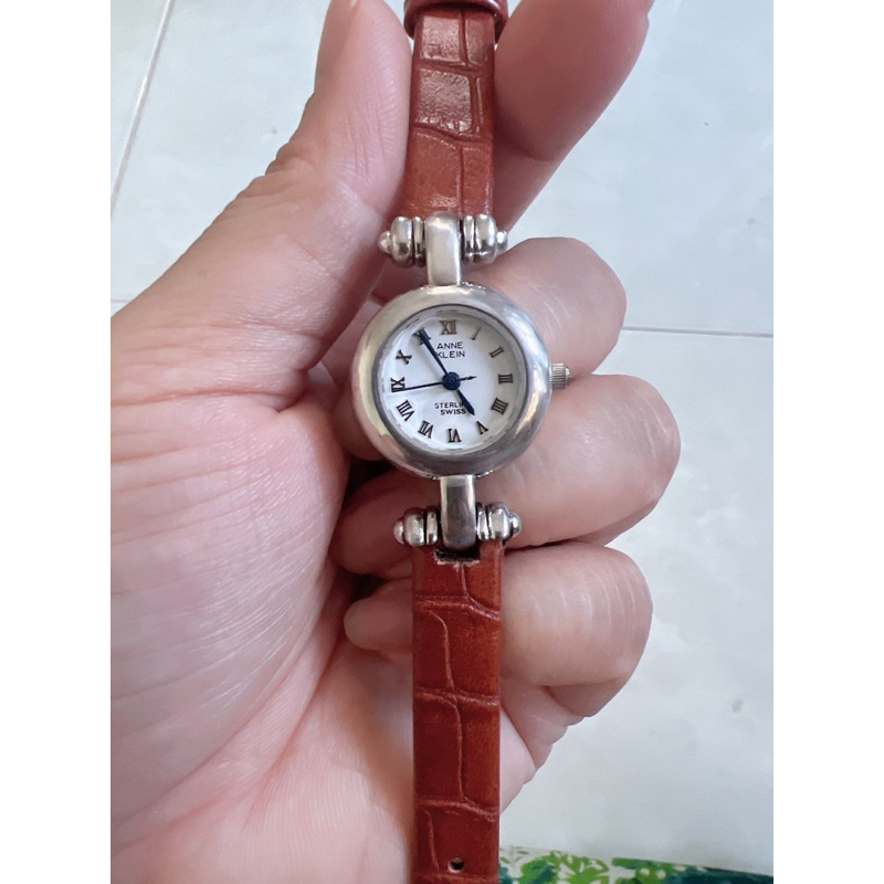 đồng hồ bạc đúc nữ hiệu Anne Klein quartz