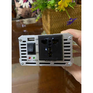 Bộ đổi điện(hay gọi là kích điện )12v ra 220v(1500w-2000w)