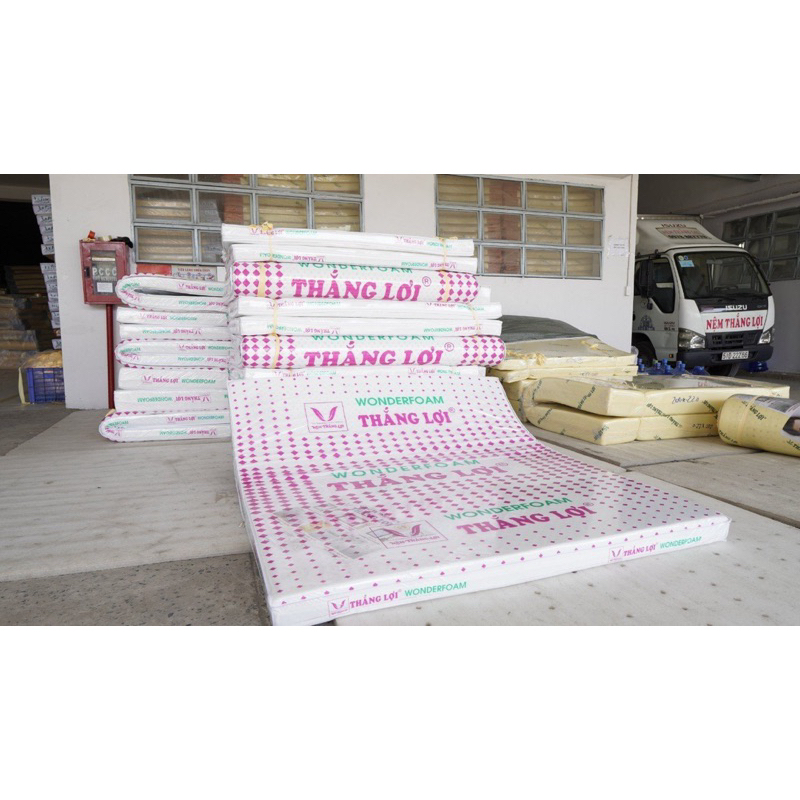 Nệm cao su thiên nhiên WONDER FOAM thắng lợi chính hãng