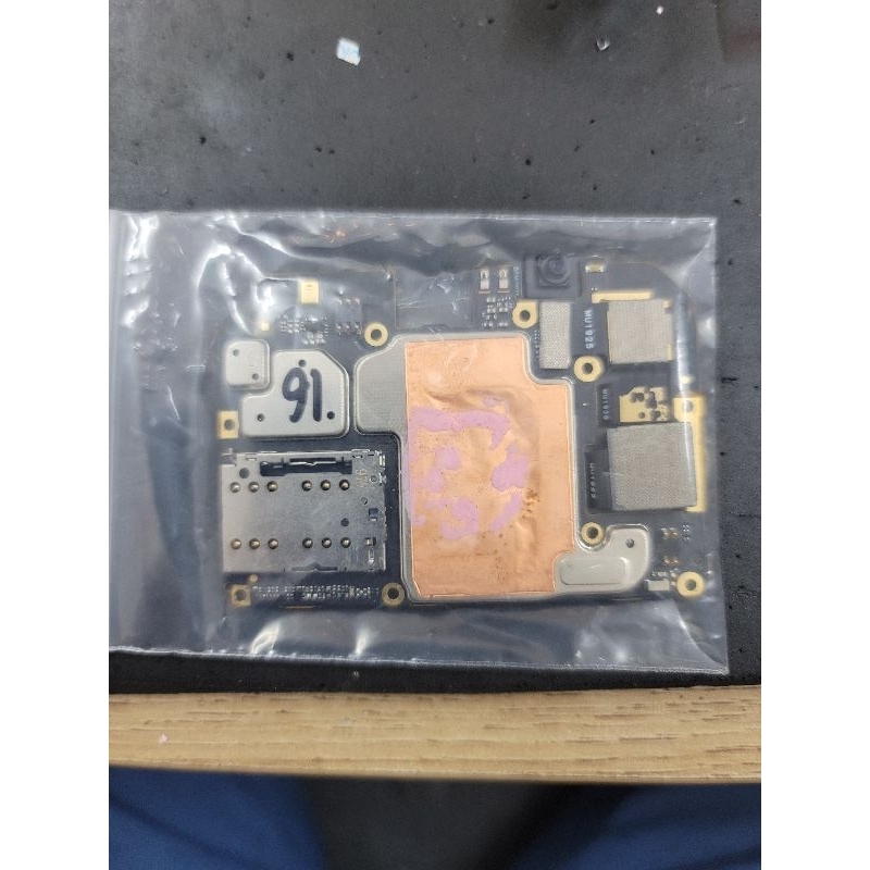 Main điện thoại vsmart live