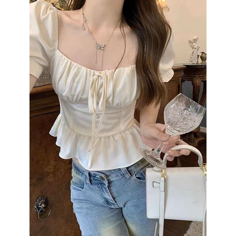 Áo Sơ Mi Ngắn Cổ Vuông Trễ Vai Thiết Kế