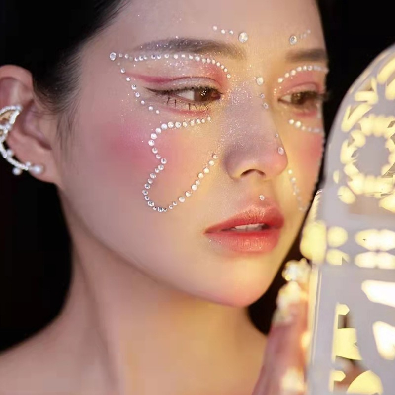 Đá đính trang điểm makeup hình bướm, hạt hoa đẹp | đính đá crystal face | đính mắt tiệc sự kiện rave | makeup cô dâu