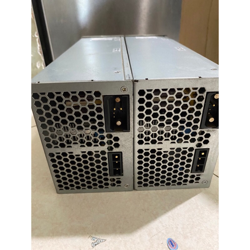 Nguồn  EMERSON R48-2900U 48V 2900W và 58V 2900w còn rất mới