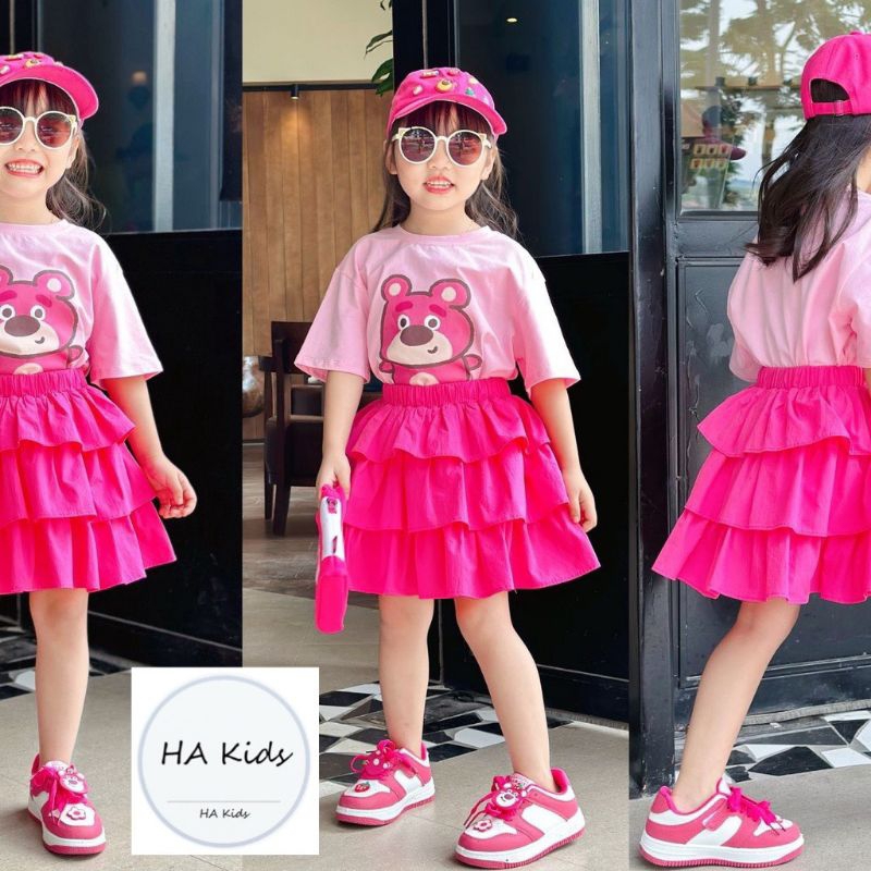 Set gấu dâu váy tầng điệu đà cho bé