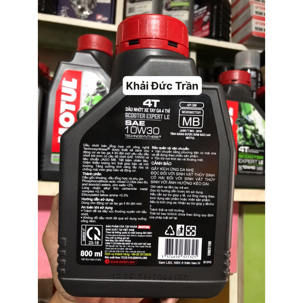 Dầu nhớt xe tay ga MOTUL SCOOTER EXPERT LE 4T 10W30 0.8L