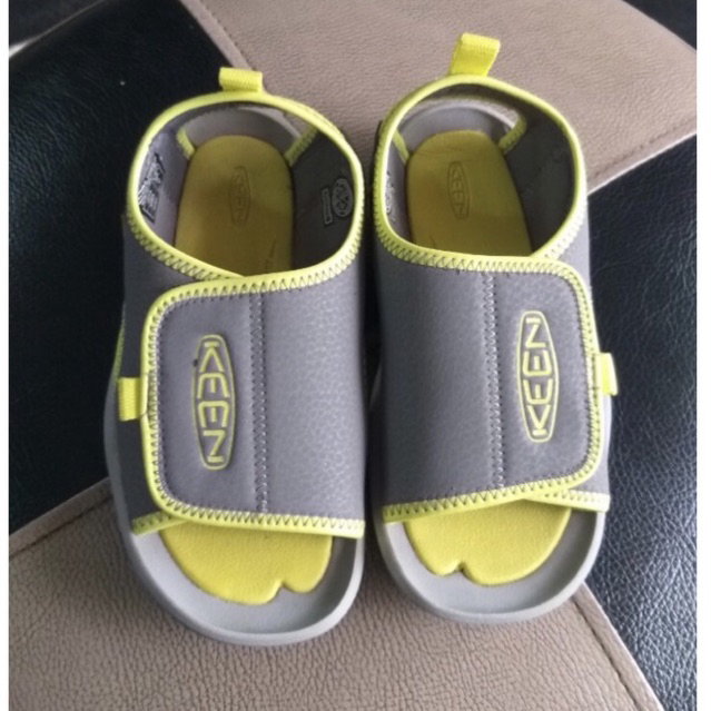 Dép KEEN hàng VNXK cho các bé. Size 24, 29, 30 tuỳ màu tuỳ size.