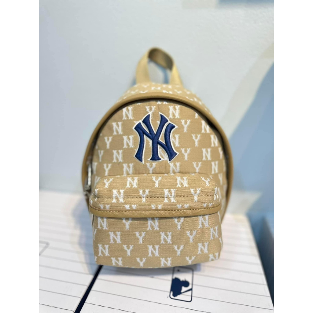 Balo mini màu nâu và đen mlb Monogram Jacquard Mini Backpack 3Abks012N