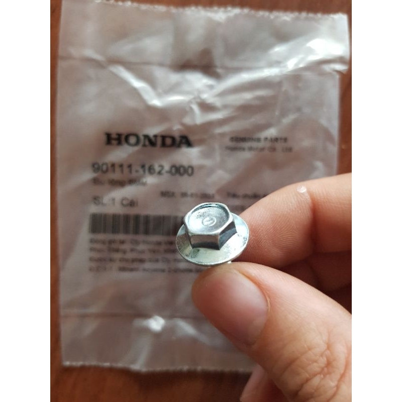 Bu lông 6mm Honda