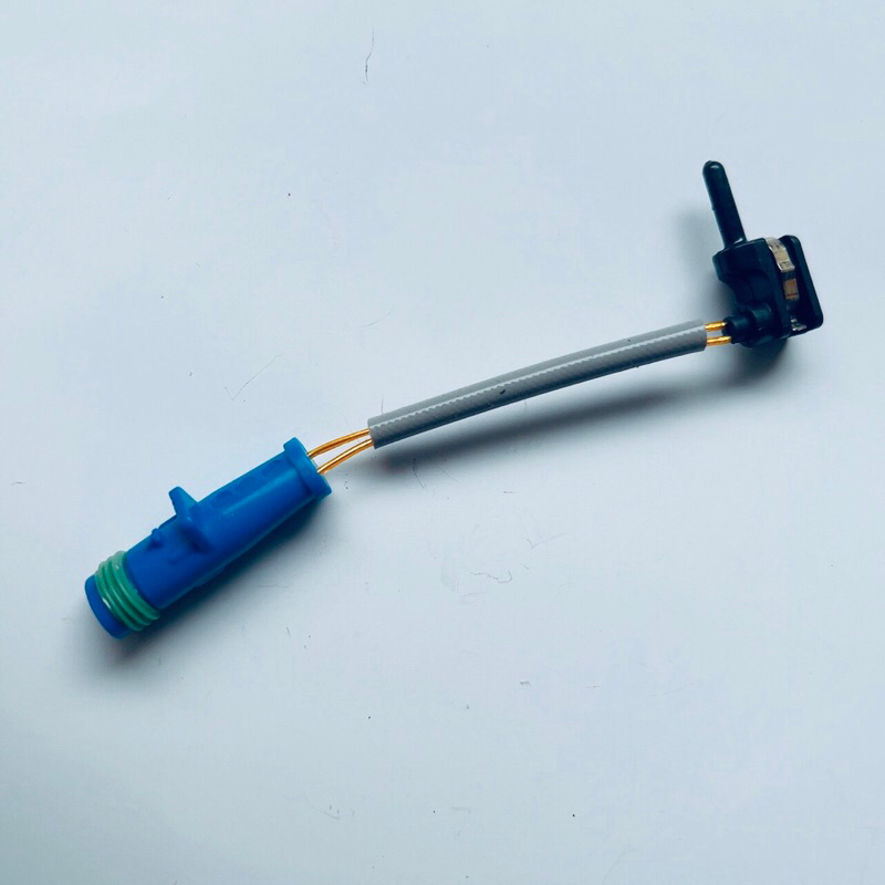 Cảm Biến Má Phanh Mercedes Benz Cảm Biến Bố Thắng C class W204 E class W212 S class W222 w221 w211 W205 W213 A21154017