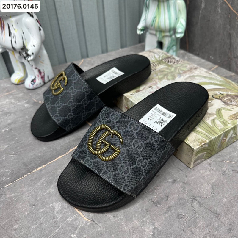 Dép lê GC 2 màu xanh nâu về thêm quai da có gắn logo thương hiệu