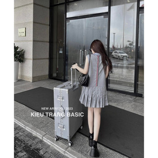 Váy Thom ghi cổ đức đuôi cá Kiều Trang