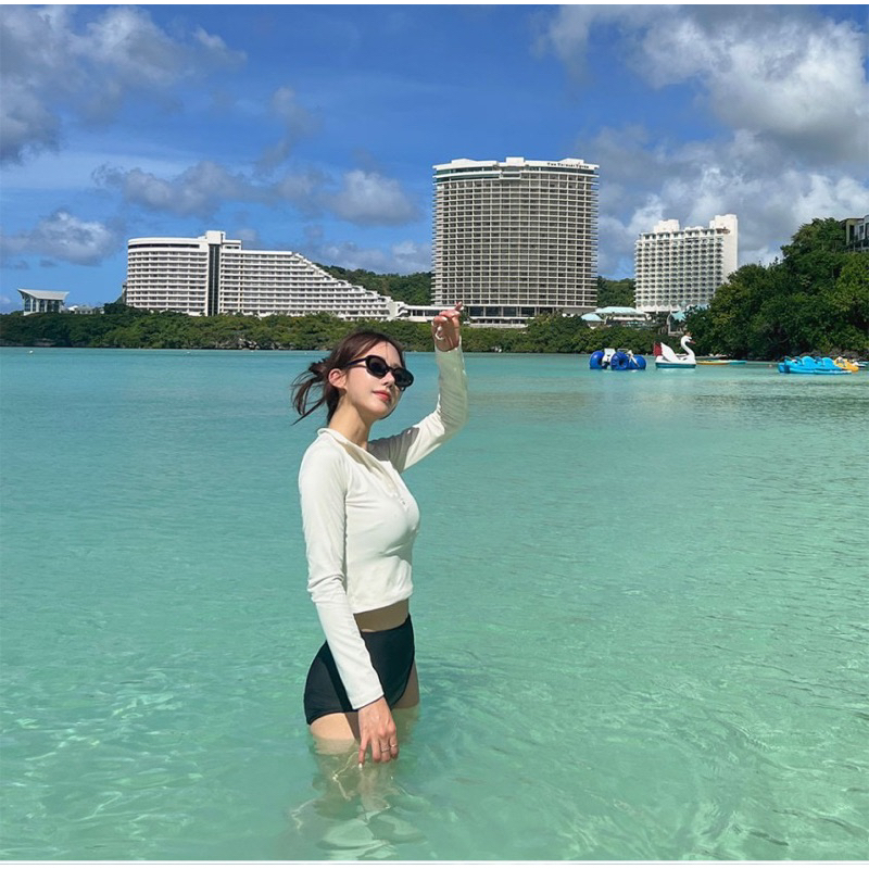 BIKINI BA MẢNH ÁO TRẮNG TAY DÀI KÍN ĐÁO KÈM MÚT