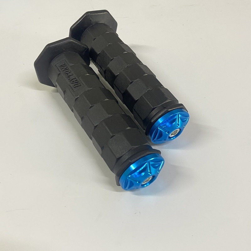 Bao tay Daytona kèm gù Salaya gắn thông dụng tất cả các dòng xe