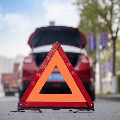 Biển Tam giác phản quang cảnh báo cảnh báo từ xa -Biển Cảnh Báo Nguy Hiểm khi xe gặp sự cố trên đường Bảo Đảm an toàn