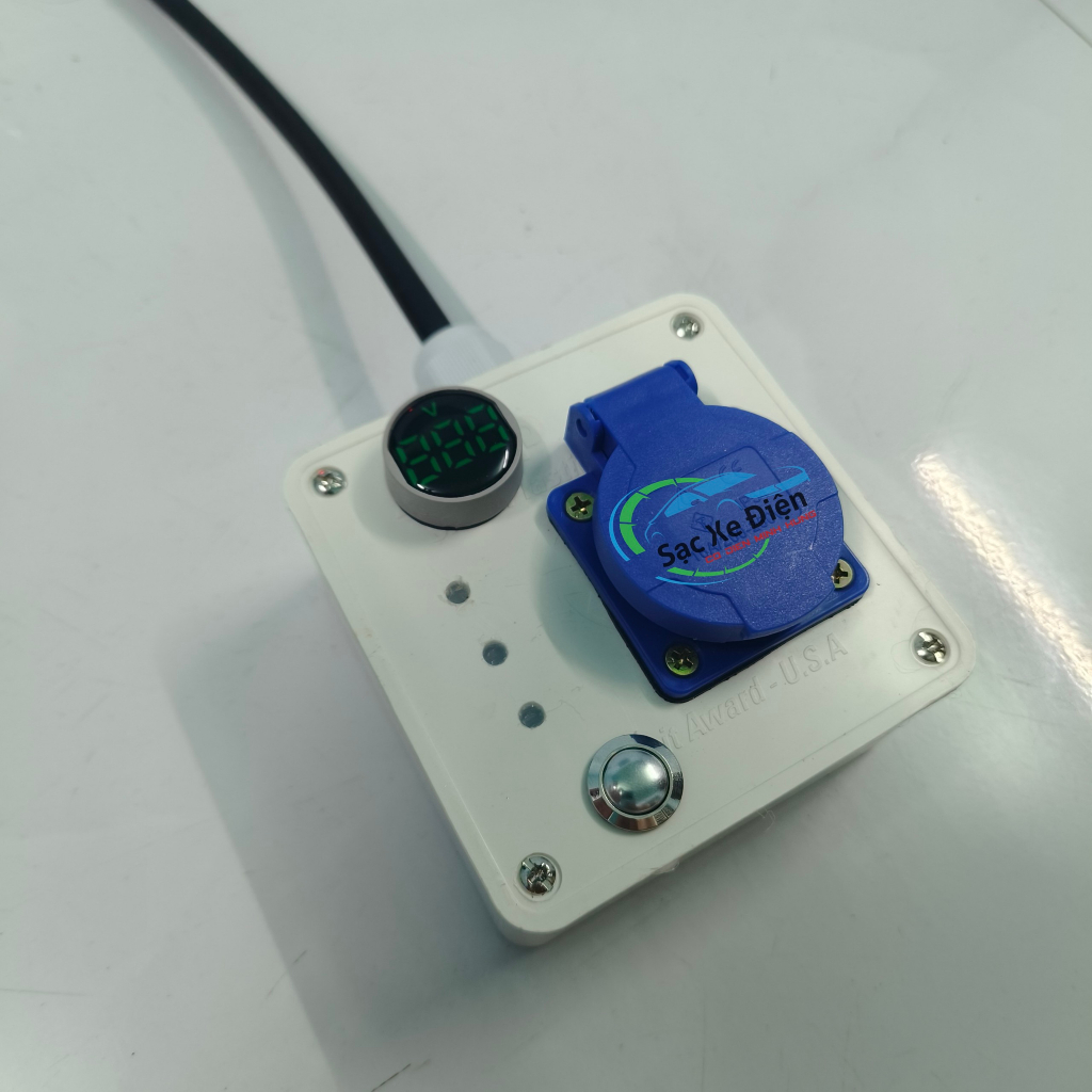 Ổ Cắm Điện Tiếp Địa Di Động Dành Cho Ô tô Điện VinFast E34 VF3 VF5 VF8 VF9 Sạc Tại Nhà | Bản LITE tiết kiệm