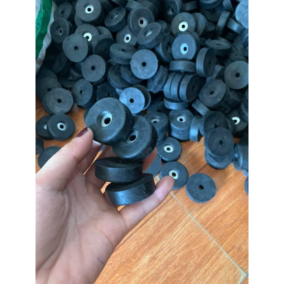 Combo 4 chân đế cao su tròn có long đen cho thùng loa