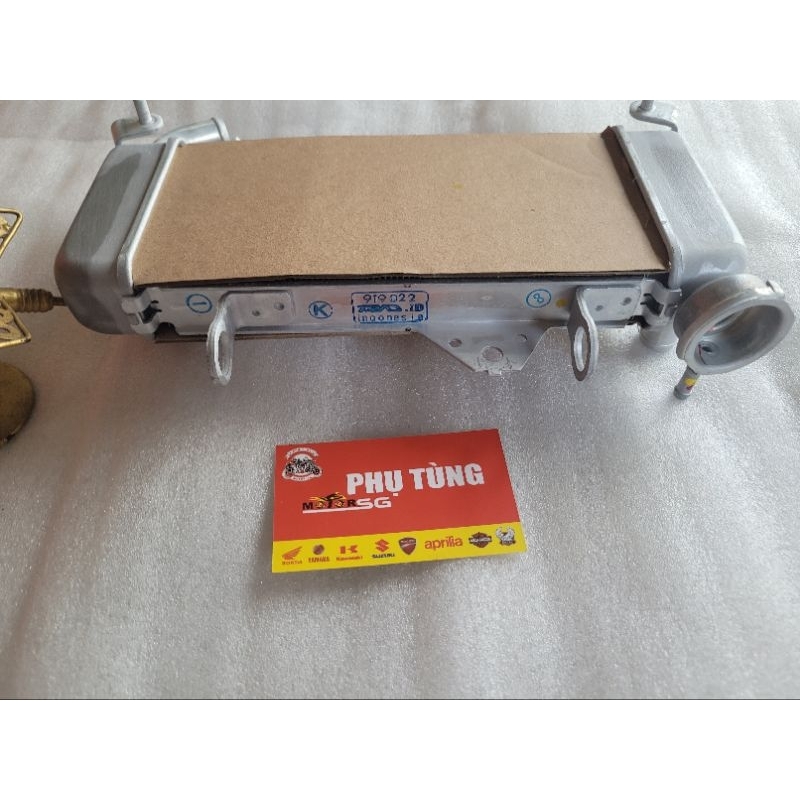 Két nước Yamaha R15-V3, MT15