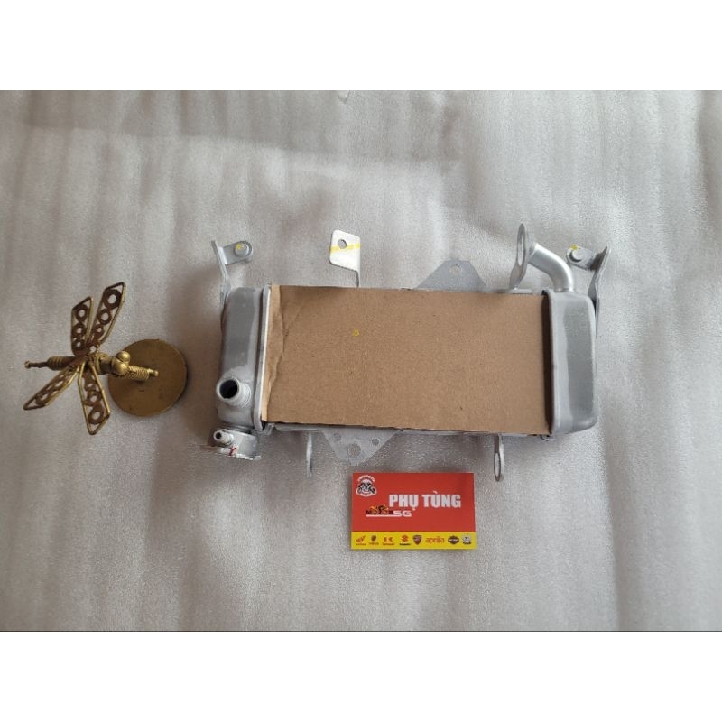 Két nước Yamaha R15-V3, MT15