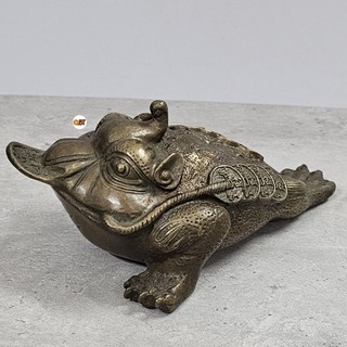 Thiềm thừ ( cóc 3 chân) bằng đồng