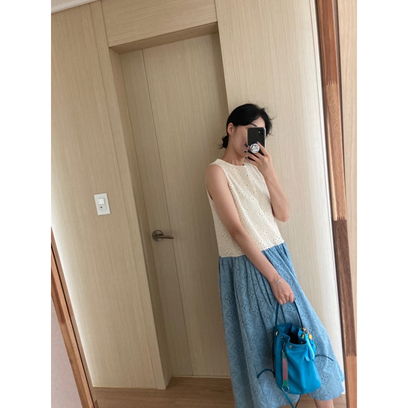 Váy (Đầm) trắng cổ tròn vạt cách điệu vải thêu cao cấp - 55Kg.Linh
