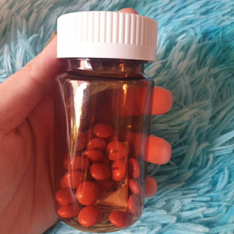 Ádvil 300 viên và 360 viên của Mỹ .Date xa.Có bán lẻ 1 lần 30 viên.