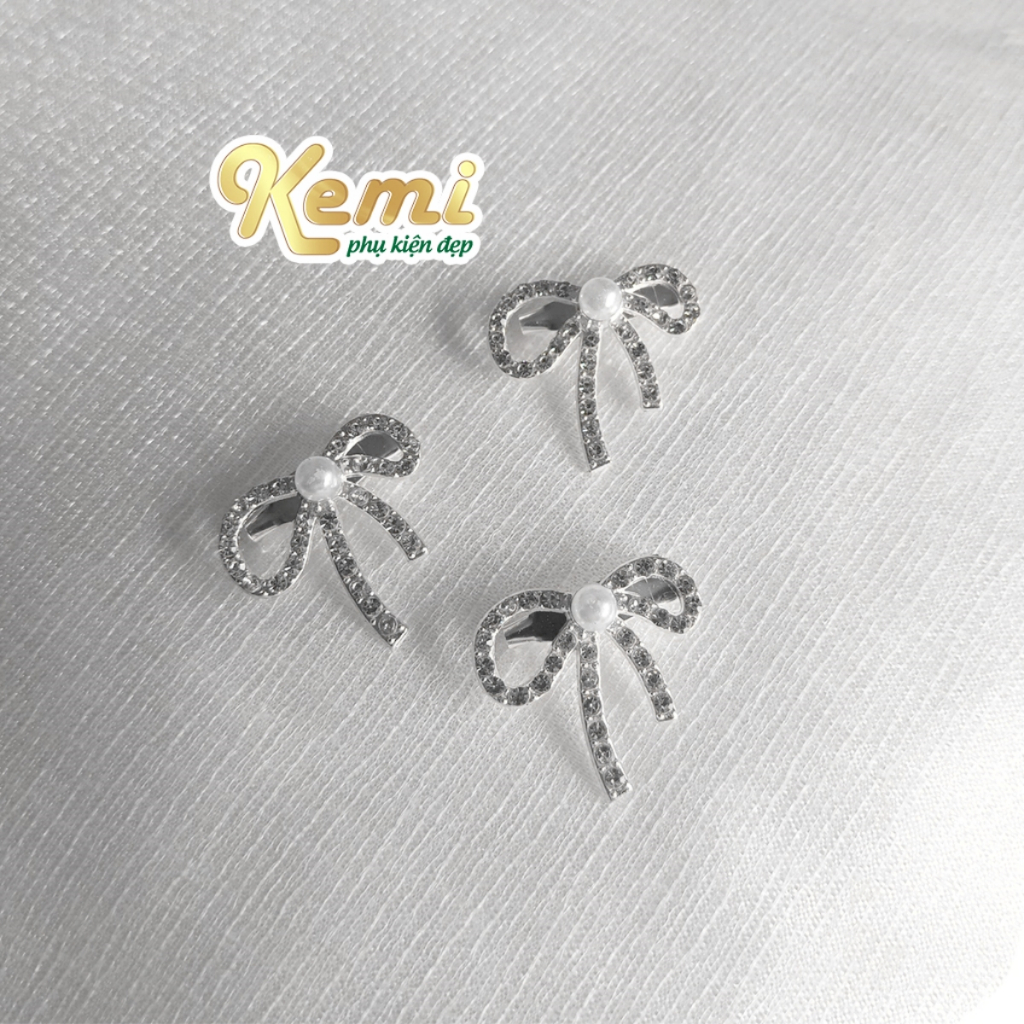 Nơ cài áo váy đính đá điểm ngọc sang trọng kích thước 2,5cm có ghim tag cài