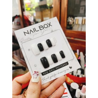nailbox đen trắng