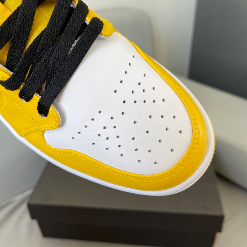 Giày Air Jordan 1 Low Taxi - Bản Cao Cấp Fullbox
