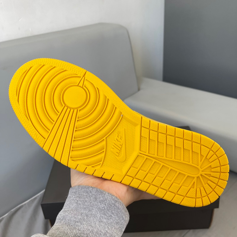 Giày Air Jordan 1 Low Taxi - Bản Cao Cấp Fullbox