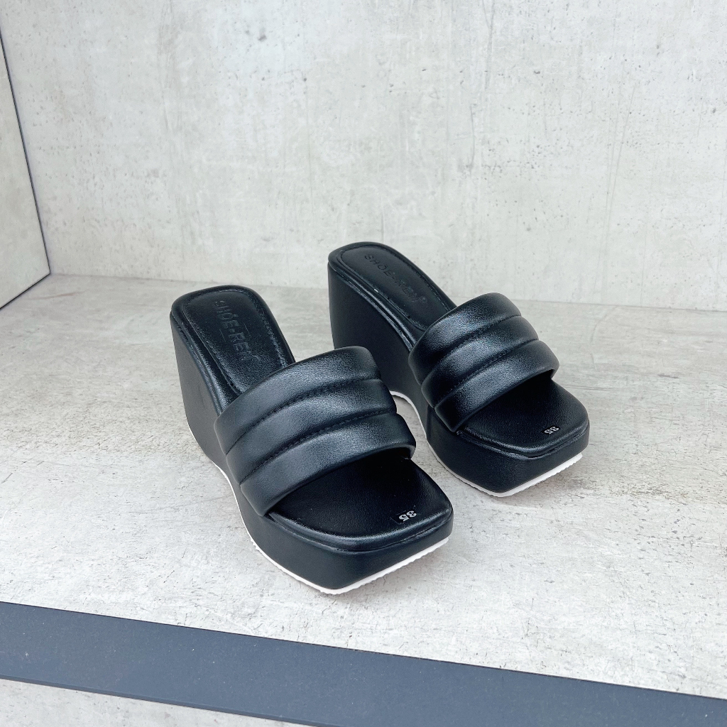 Min's Shoes - Sandal Dép Quai Ngang Đế Bánh Mì S525