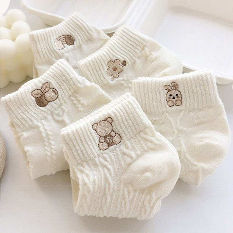 Vớ hoạt hình cho nữ, chất liệu siêu dễ thương, thoáng khí và thoải mái, nhiều mẫu tùy chọn