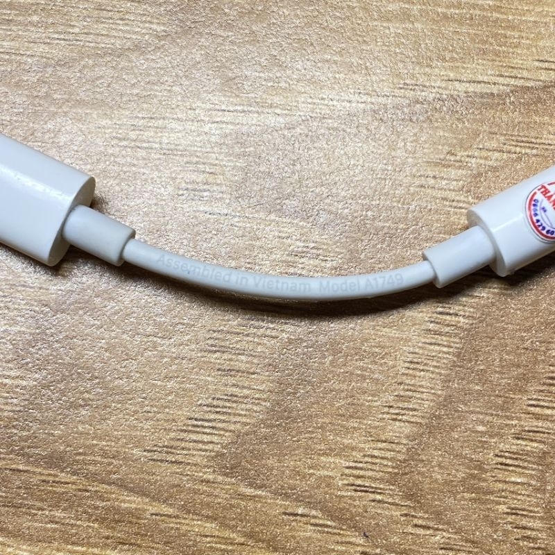 Cáp chuyển đổi tai nghe chân ligh.ning sang chân tròn 3.5 zin bóc máy - Dây Zắc,Giắc, Jack