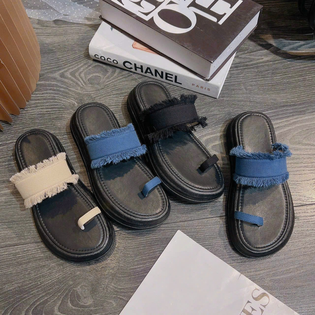 Dép xỏ ngón nữ đế bánh mì quai rách tua rua cực hót