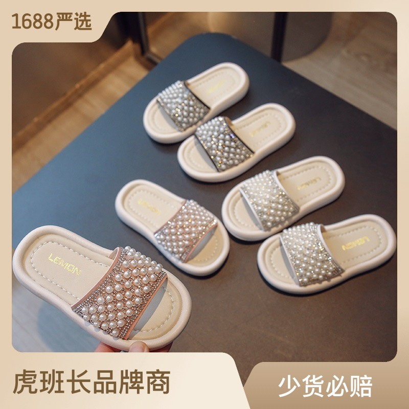 Dép lê đính ngọc siêu xinh cho bé gái