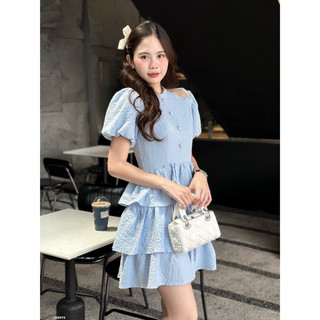 Đầm - cổ trụ - xoè 3 tầng - nút bọc