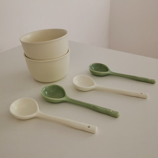 Set 1 bát + 1 thìa sứ phong cách đơn giản(order)