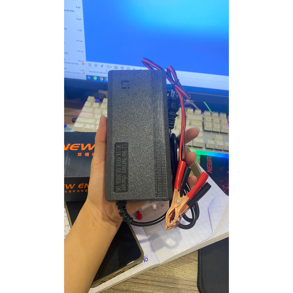 Sạc pin lithium 14,6v 10a