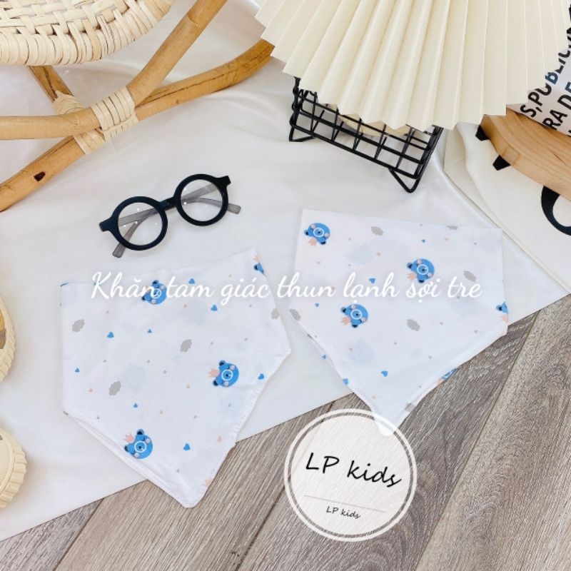 Yếm tam giác thun lạnh cho bé