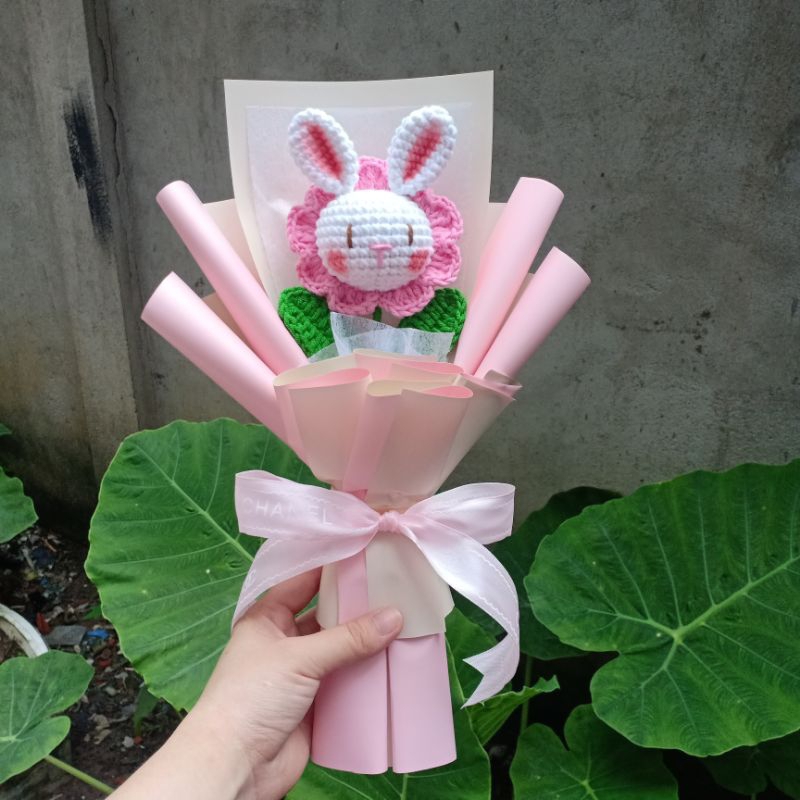 Bó Hoa Bé Thỏ Bằng Len Handmade Làm Quà Tặng