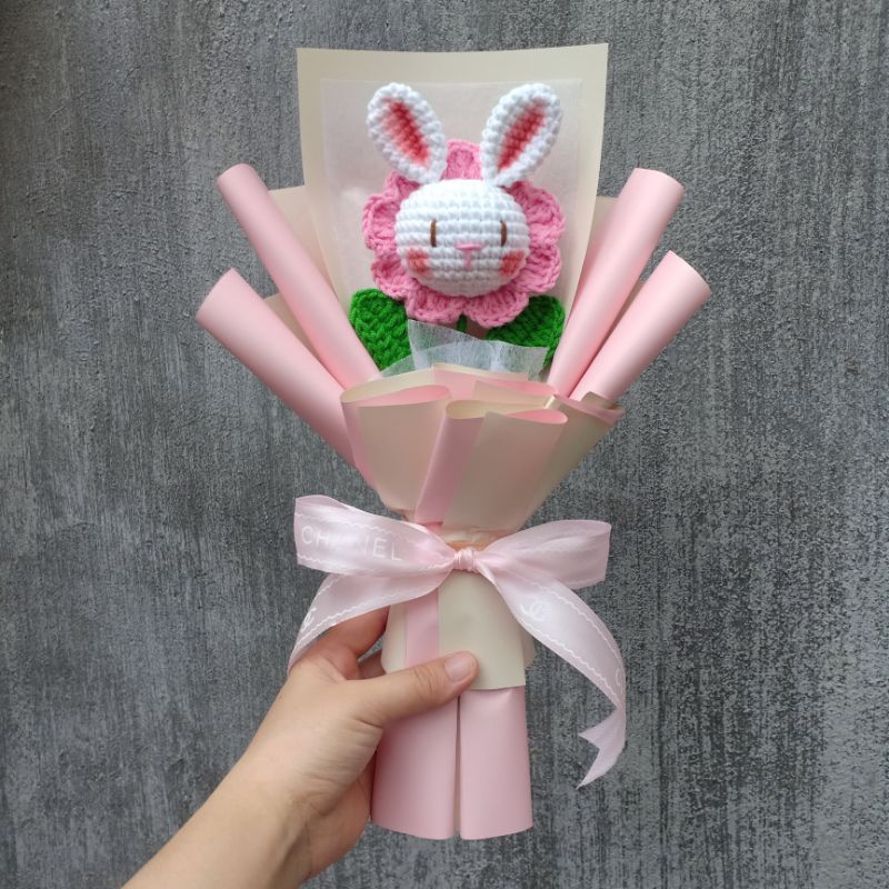 Bó Hoa Bé Thỏ Bằng Len Handmade Làm Quà Tặng