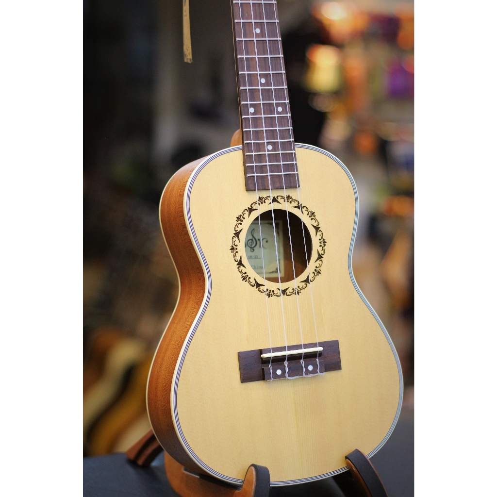 Đàn Ukulele Gỗ Thông - chính hãng Music - size Concert