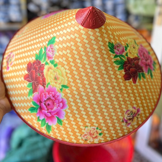 Combo 2 nón _Xưởng SX- Nón lá _Nhựa _trang trí _Chống  Nắng_Thời Trang_Đủ kích thước  -Giá Rẻ