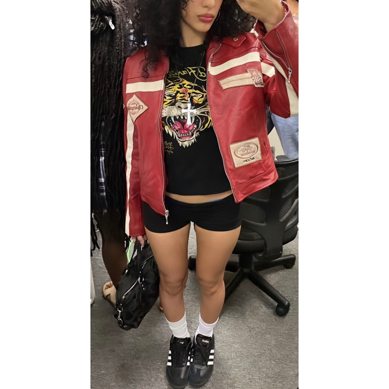 🎱🎬🖤 babytee y2k 2hand thrift màu đen