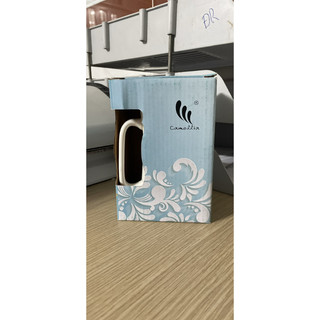 ca sứ nắp gương