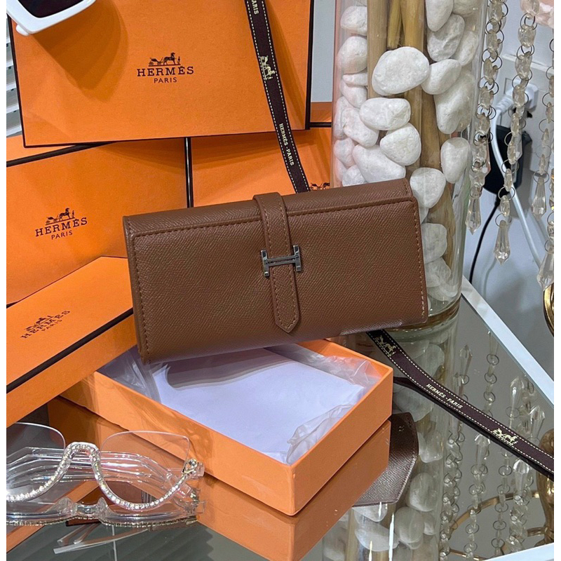 Ví cầm tay hm khoá chữ H xịn sò có hộp 20cm