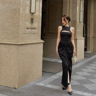 𝐆𝐖𝐄𝐍𝐘 𝐃𝐑𝐄𝐒𝐒 Đầm body umi phối tuýt si xếp vạt xẻ trước - TKCC Ashley