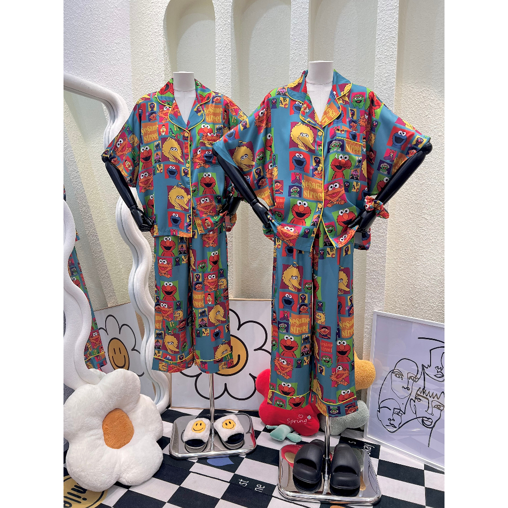 Bộ Pijama quần dài, áo tay dơi in hình hoạt hình elmo kèm cột tóc - HN1444